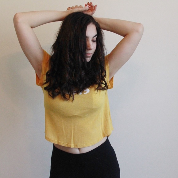 Yellow graphic tee - Picture 2 of 5